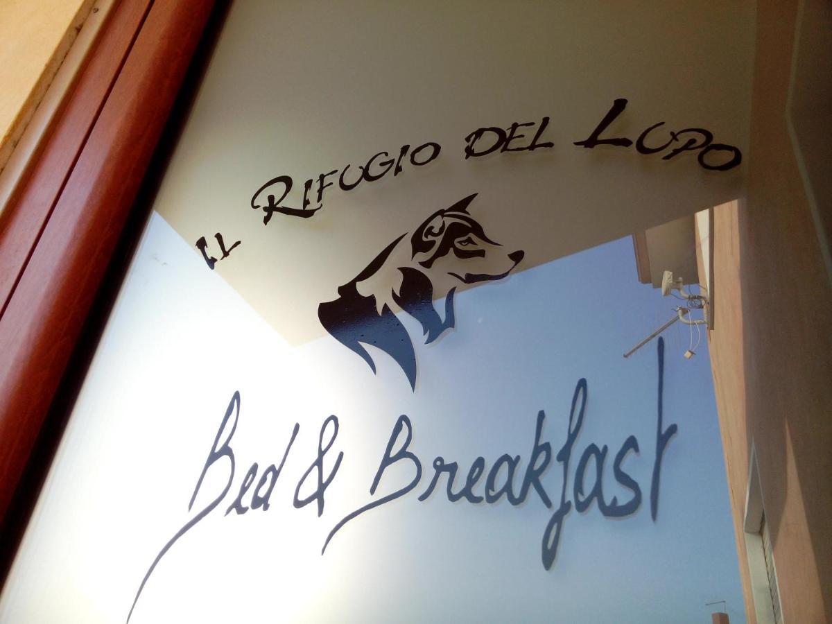 B&B Il Rifugio Del Lupo - E6721 Paringianu Kültér fotó