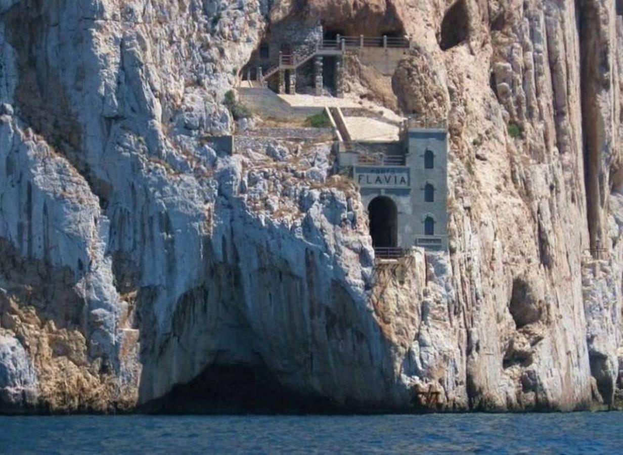 B&B Il Rifugio Del Lupo Paringianu Kültér fotó