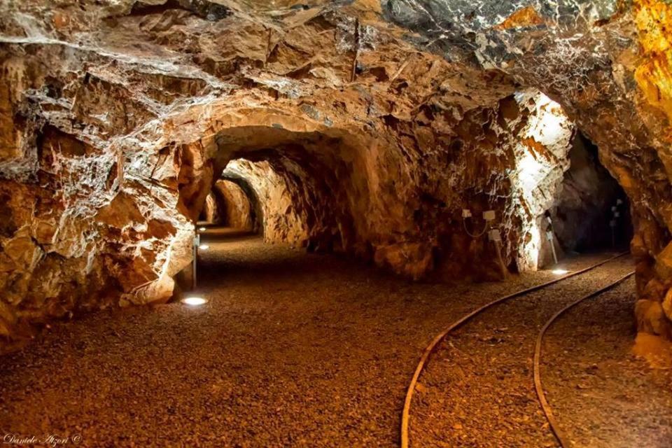 B&B Il Rifugio Del Lupo Paringianu Kültér fotó