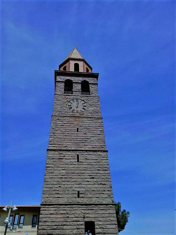 B&B Il Rifugio Del Lupo - E6721 Paringianu Kültér fotó