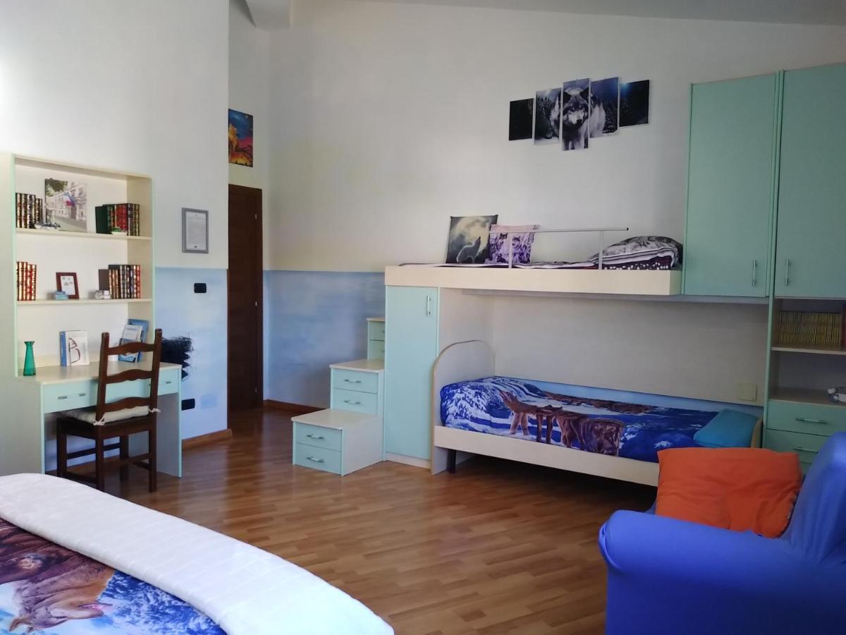 B&B Il Rifugio Del Lupo - E6721 Paringianu Kültér fotó